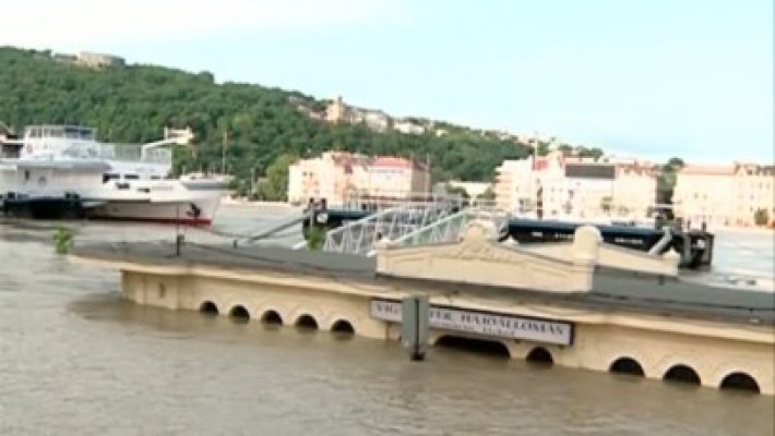 Situaţie DRAMATICĂ în Ungaria: Budapesta, sub ape